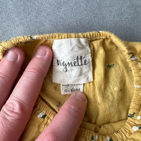 Boutique - Vignette - 6-12 months Romper - Yellow with cotton design - Picture 3 of 3